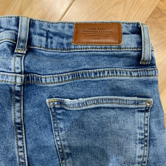 Zara | Flower Print Low-Rise Jeans - Picture 8 of 9